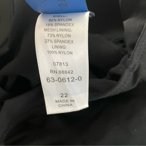 Swimsuits For All Studded Trapeze Swim Dress One Piece Swim Black Plus Size 22 - Picture 8 of 9